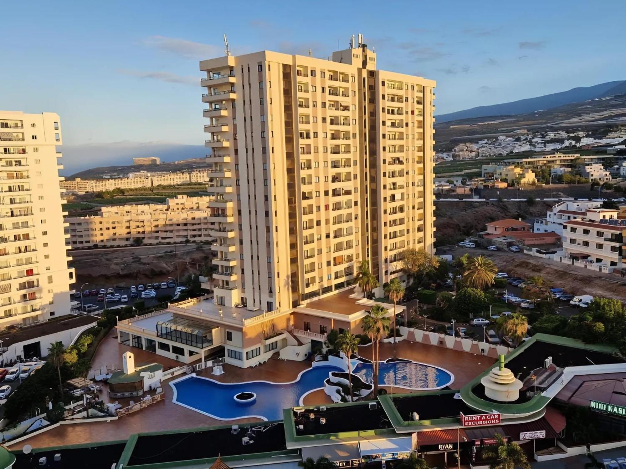 Skyline View Apartment - Free Private Parking Including & Guest Bonus Costa Adeje  Esterno foto